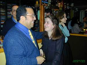 An der Theke (zum Vergr&ouml;ssern anklicken)