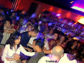 Wien: Salsa im Floridita - anklicken zum Vergr��ern - click to enlarge