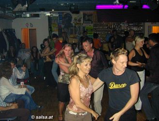 Kultur am Land: Salsa (anklicken zum Vergr�ssern - click to enlarge)