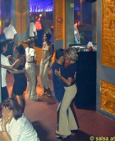 Salsateca Zizas, Linz; click to enlarge - anklicken zum Vergr��ern, mit ALT+F4 wieder schliessen