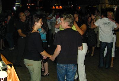 Salsa in Berlicum (near s�Hertogenbosch): De Witte Zwaan