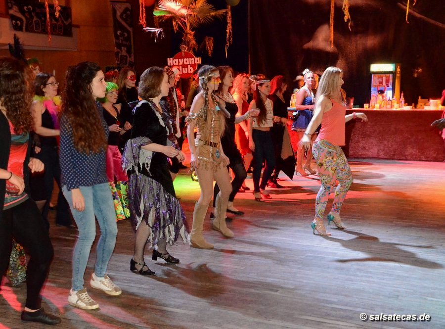 Karneval: Mundo Caribeno im Br&uuml;ckenforum