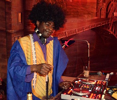 Karneval: Mundo Caribeno im Br&uuml;ckenforum