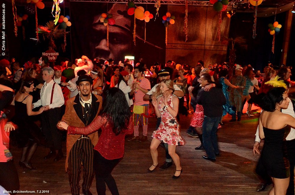 Karneval: Mundo Caribeno im Br&uuml;ckenforum