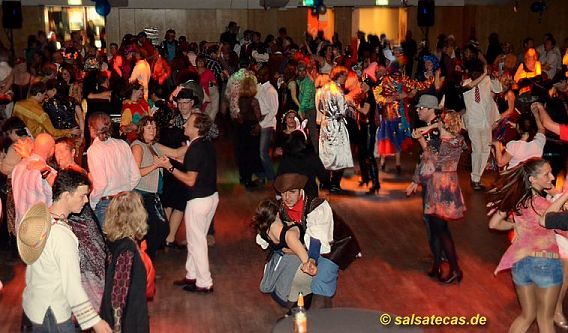 Salsa in Bonn: Carneval / Mundo Caribeno im Br&uuml;ckenforum