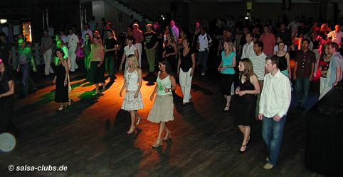 Salsa Bonn: Br&uuml;ckenforum