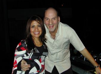 Bonn: Salsa im Br&uuml;ckenforum (DJ Silvio + Rosanna)