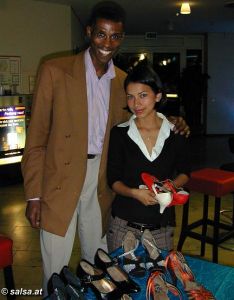 Salsa Bonn: Br�ckenforum (anklicken zum Vergroessern)