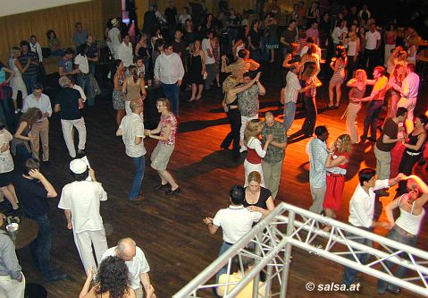 Salsa in Bonn: Mundo Caribeno im Br&uuml;ckenforum