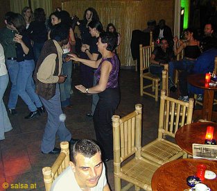 Salsa im El Paraiso (anklicken zum Vergr��ern, mit ALT+F4 wieder schliessen)