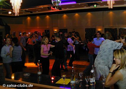 Salsa in D�sseldorf: Castillo Leon