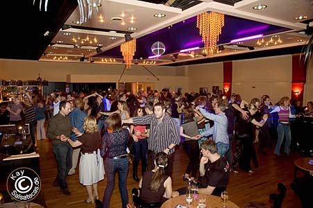 Salsa in D�sseldorf: L�wenburg