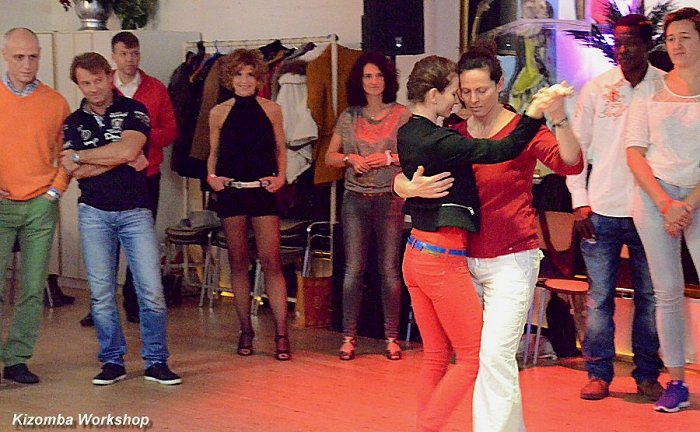 Weihnachts-Salsaparty am 20.12.2015 im Zollhaus (Willich-Kaarst bei D�sseldorf)