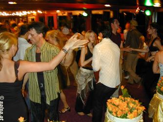 Salsaboot D�sseldorf