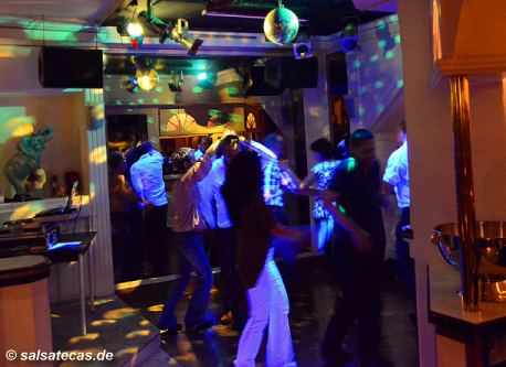 White Elephant, Gie�en