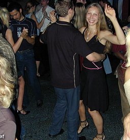 Salsa im Com-Center (anklicken zum Vergr&ouml;�ern)