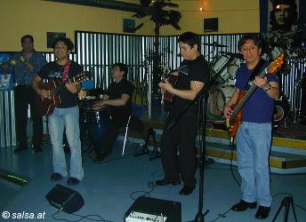 Salsa in Konstanz - Click to enlarge - anklicken zum Verg��ern, mit ALT+F4 wieder schliessen