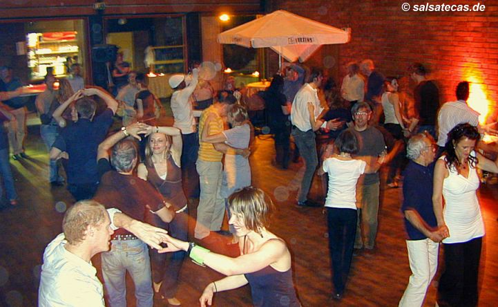 Salsa in Köln: Nonni Club