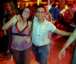 Köln: Salsa in der Uni-Mensa