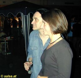 Köln: Salsa in der Uni-Mensa