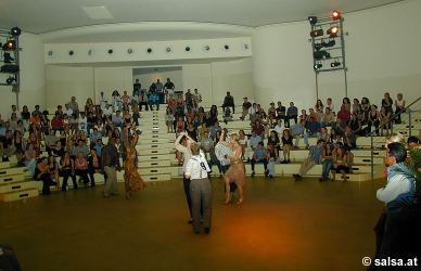 Salsa im Gangolf in Bonn - anklicken zum Vergrößern - click to enlarge