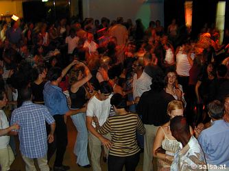 Salsa im Gangolf in Bonn - anklicken zum Vergrößern - click to enlarge