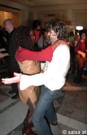 Salsa in der Redoute in Bonn - anklicken zum Vergrößern - click to enlarge