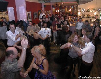 Salsa in Duisburg (anklicken zum Vergrößern - click to enlarge)